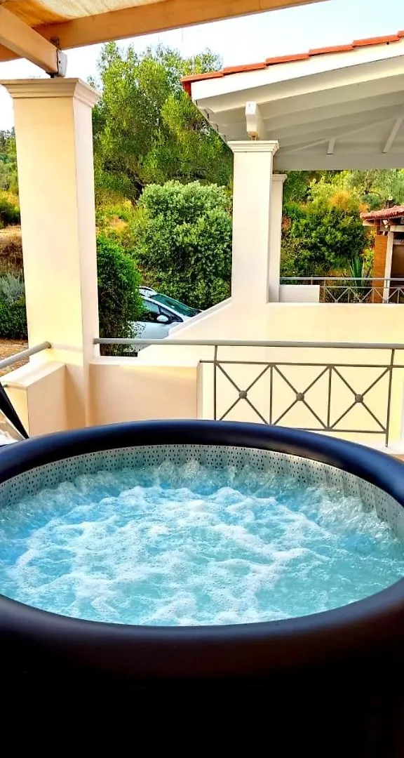 Villa Dionisia, Relaxation With Jacuzzi Retreat Svoronata 0*,  Greece